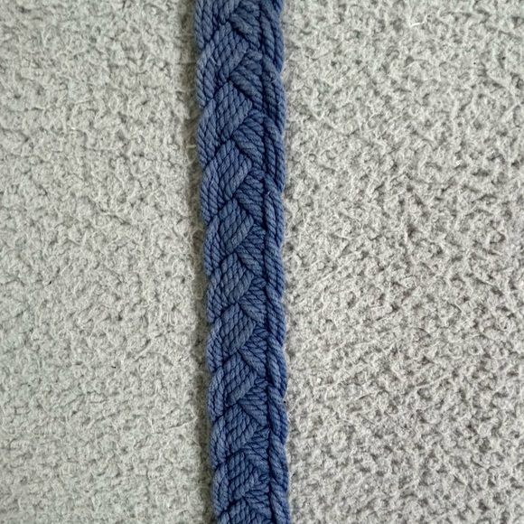 Vineyard Vines Mens blue and Brown Leather Belt size 42 - Picture 2 of 7